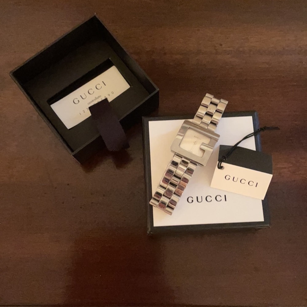 Gucci Watch - Picture 2 of 9